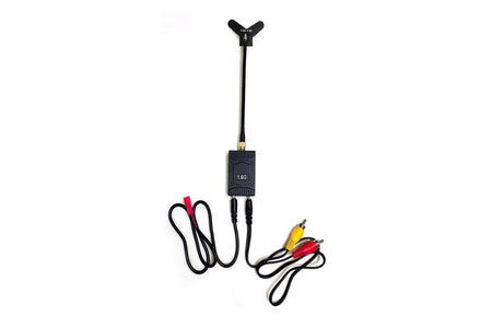 1.6GHz 3W long-range video transmitter set with antennas and cables.