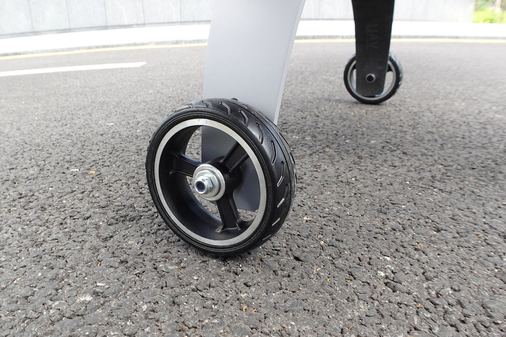 Wheel detail of Skyeye Carbon Fiber 3600mm UAV Fixed Wing Drone.